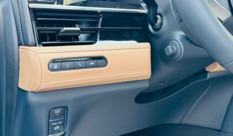 
								Infiniti QX80 full									