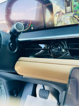 
										Infiniti QX80 full									