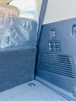
										Infiniti QX80 full									