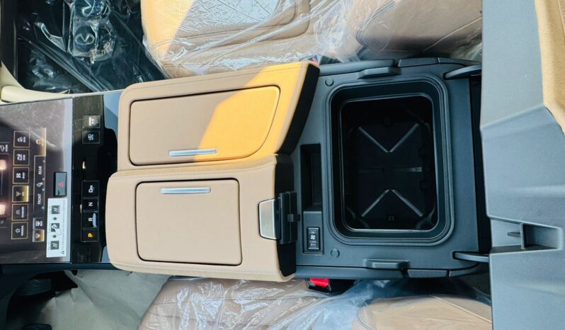 
								Infiniti QX80 full									